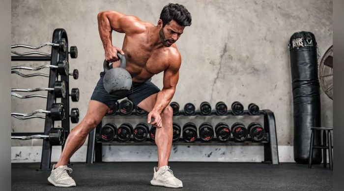 Ganteră Kettlebell din Oțel Solid cu Protecție, 10 kg